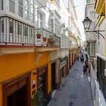 Апартаменты Loto Y Liz By Cadiz4rentals *