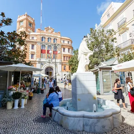 Loto Y Liz By Cadiz4rentals *