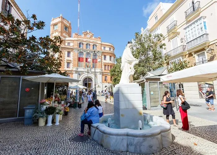 Loto Y Liz By Cadiz4rentals *